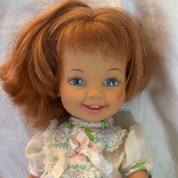 Cinnamon doll by Ideal Chrissy’s little sister very cute hair grows & goes nice - Picture 14 of 14